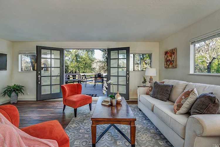 14183 Chalk Hill Road Healdsburg, CA 95448