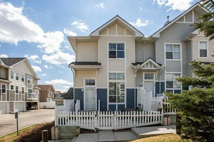 3349 New Brighton Garden(s) SE Calgary, AB T2Z 0A2