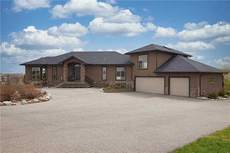16211 262 Ave E Rural Foothills County, AB T1S 4G7