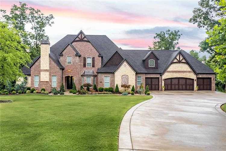 4507 NE Birchgrove Place Bentonville, AR 72712