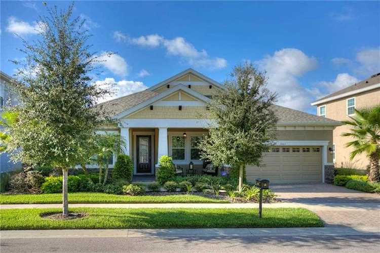 15513 Mossy Ridge Ln Lithia, FL 33547 | MLS T3234596 Photo 1