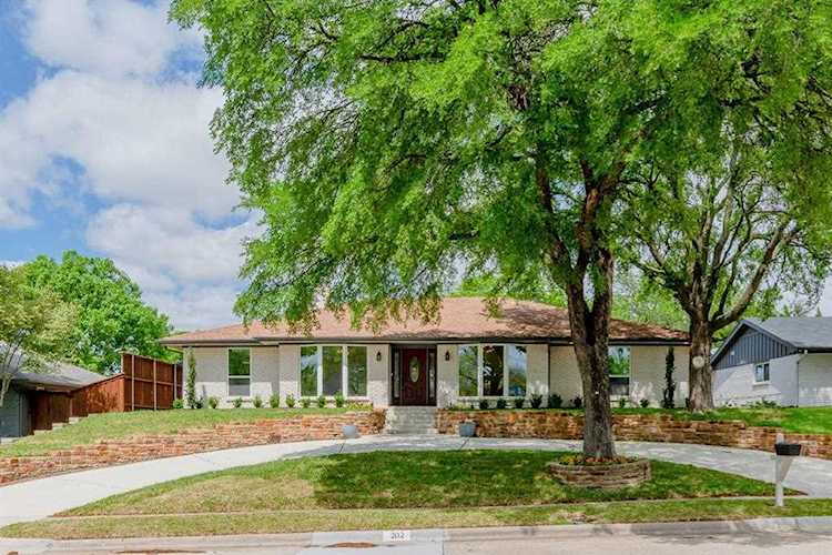 202 Fall Creek Drive Richardson, TX 75080