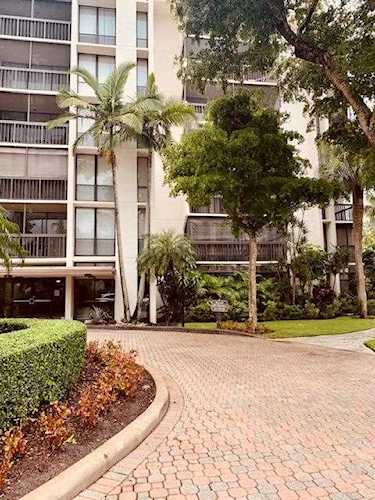 1814 Bridgewood Drive Boca Raton, FL 33434