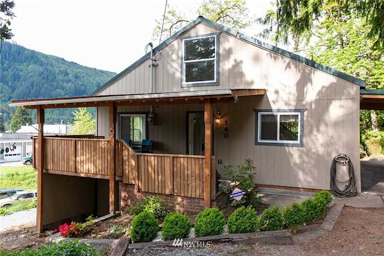 160 1st St Morton, WA 98356