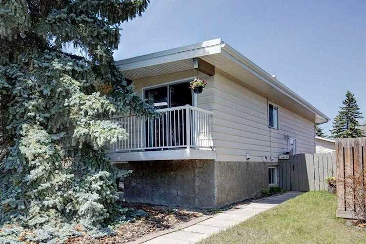 59 Queen Isabella Close SE Calgary, AB T2J 3R2