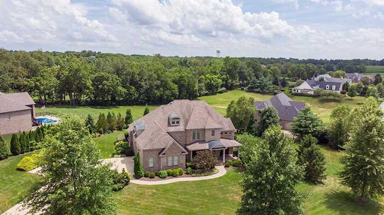 223 Golf Club Drive Nicholasville, KY 40356