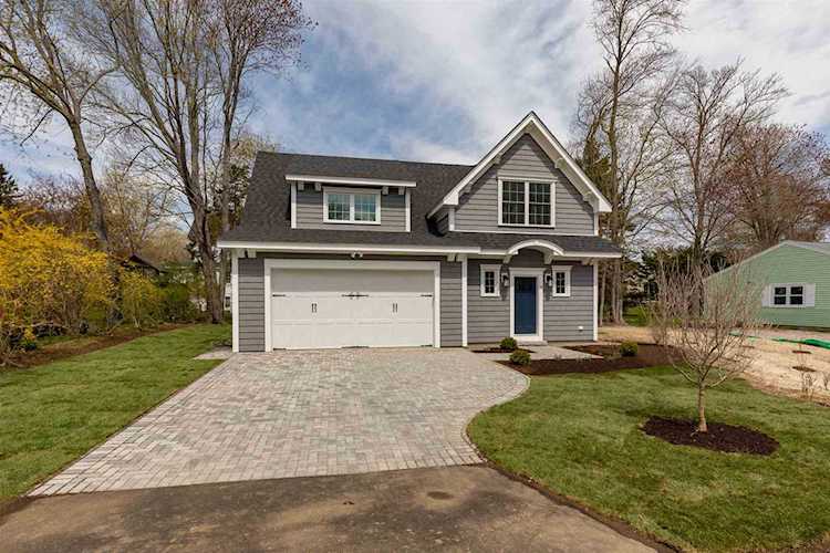 16 Richard Rd Rye, NH 03870