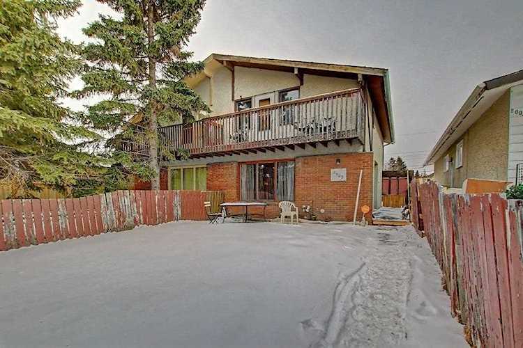 2005 40 St SE Calgary, AB T2B 2B6