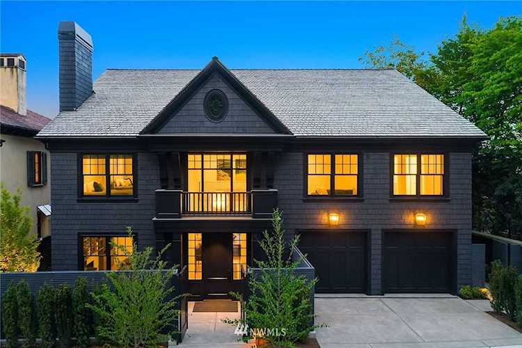 438 39th Ave E Seattle, WA 98112