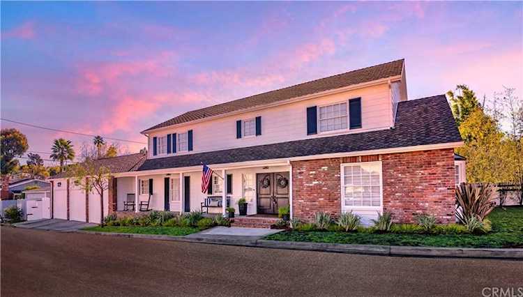 3012 N Poinsettia Avenue Manhattan Beach, CA 90266