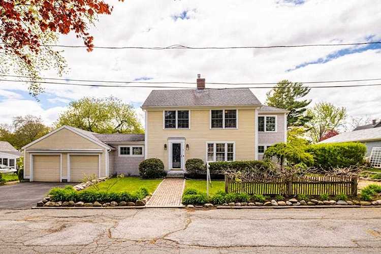 7 Guild St Newburyport, MA 01950