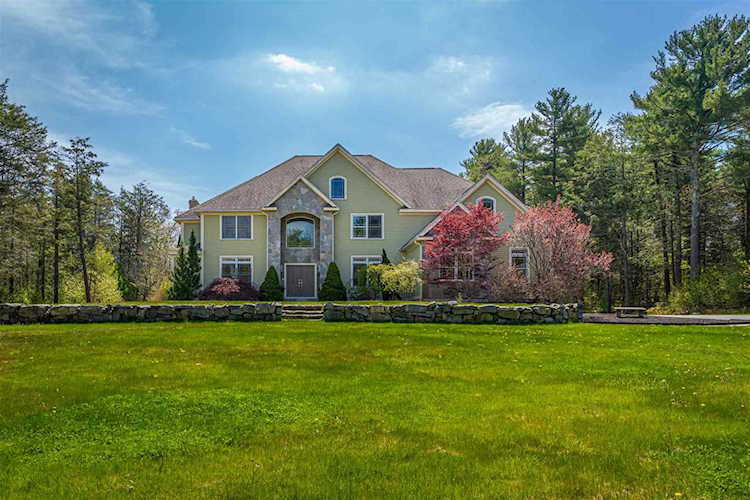 170 Love Ln Rye, NH 03870