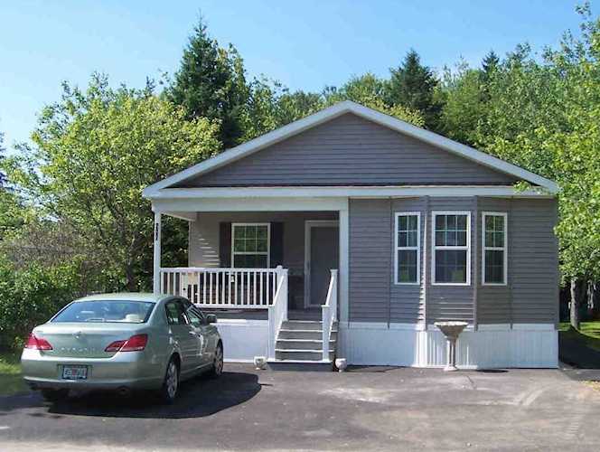 207 Mackerel Ave Portsmouth, NH 03801