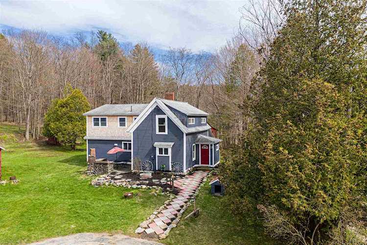 11 Moss Glen Falls Rd Stowe, VT 05672