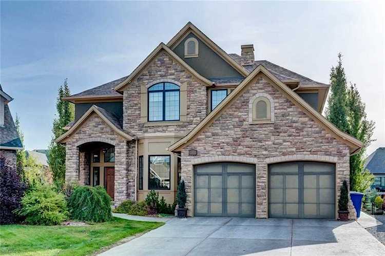 157 Coopers Park SW Airdrie, AB T4B 3L7