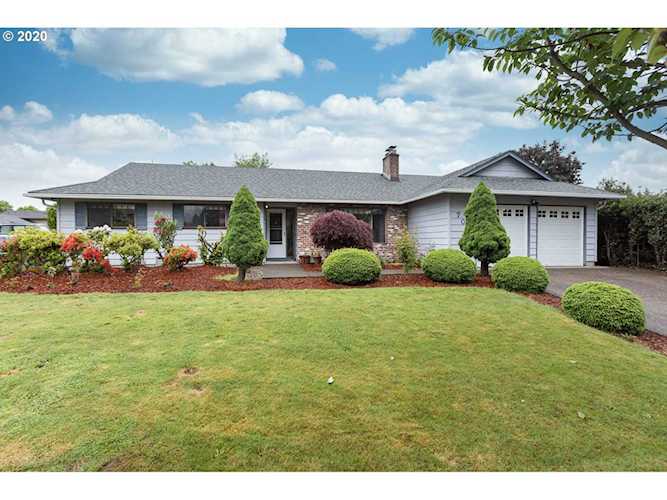 708 NW Wildwood Dr Vancouver, WA 98665