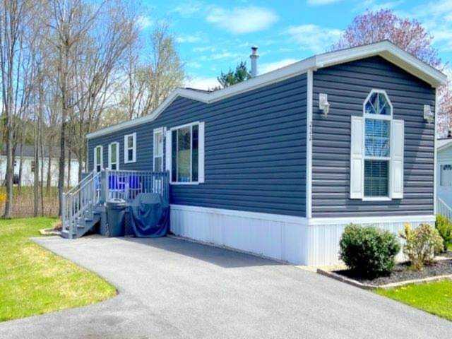 222 Mackerel Ave Portsmouth, NH 03801