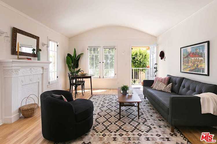 926 Maltman #1/2 Los Angeles, CA 90026