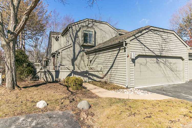 24646 N Golf Ln Lake Barrington, IL 60010