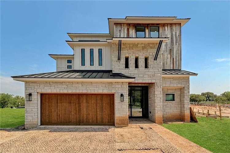 2409 Bruin DR #58 Spicewood, TX 78669