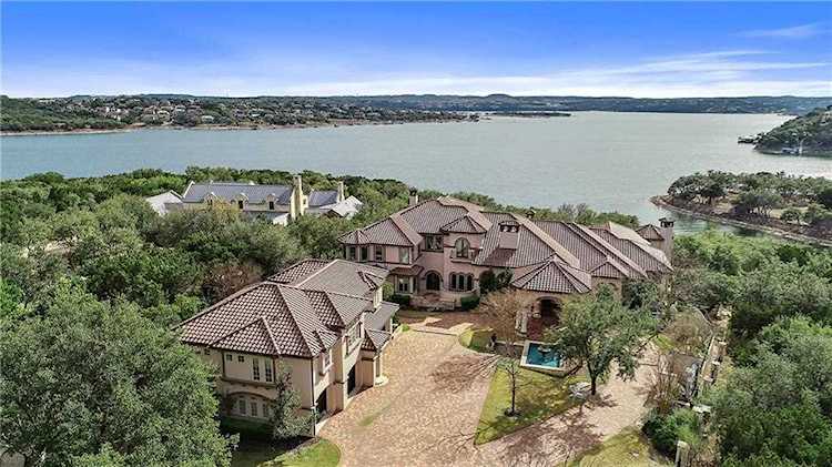 19544 Sandcastle Dr Spicewood, TX 78669