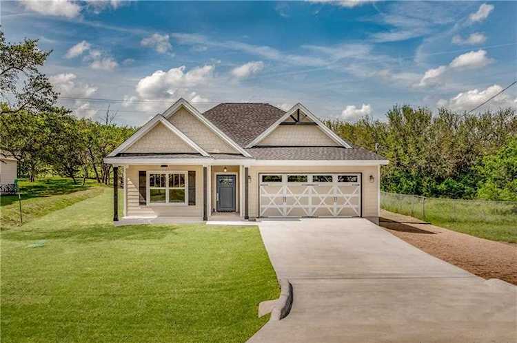 402 Cargill Dr Spicewood, TX 78669