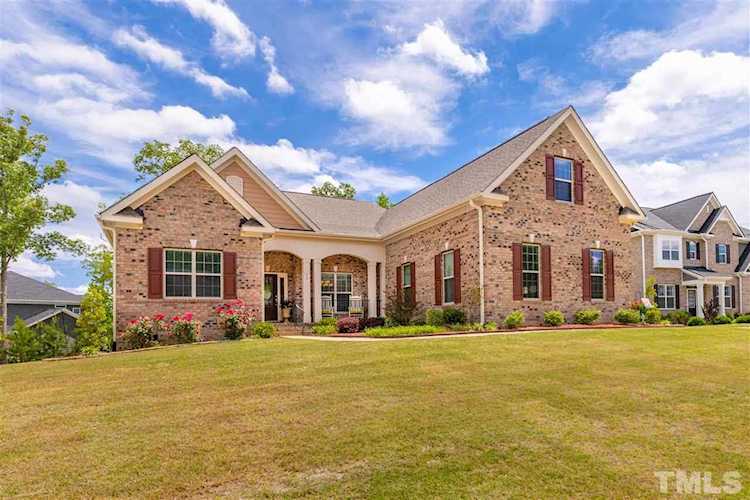 11 Wishbone Circle Clayton, NC 27520
