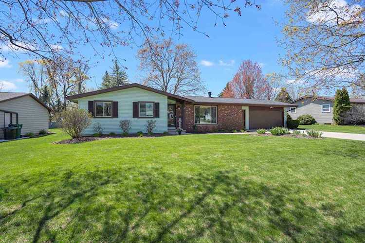 2629 Danbar Dr Green Bay, WI 54313
