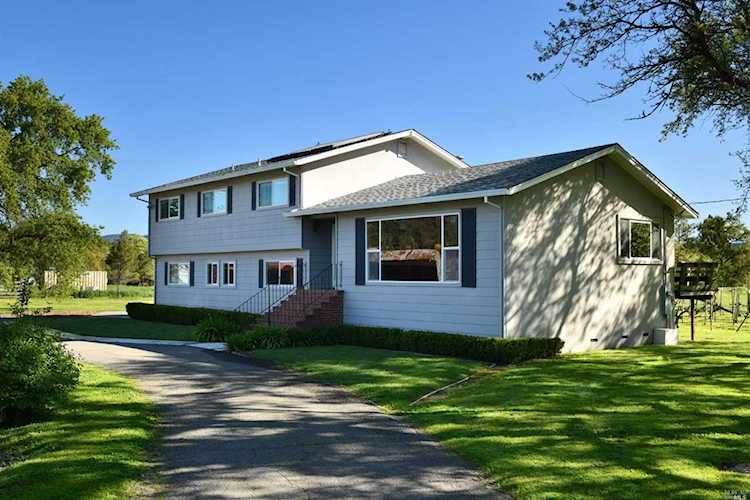 1695 Felder Road Sonoma, CA 95476