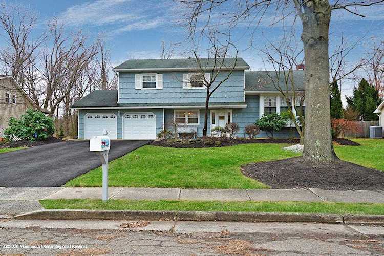 19 Duncan Dr Marlboro, NJ 07746