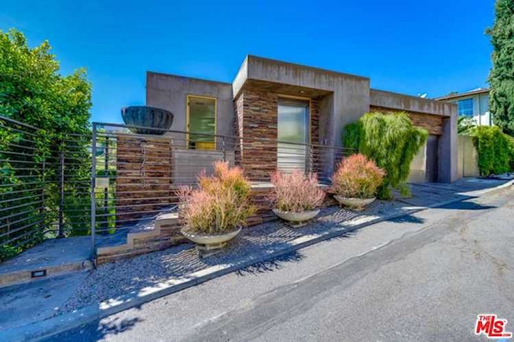 9288 Sierra Mar Drive Los Angeles, CA 90069