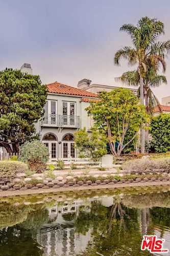 409 Howland Canal Venice, CA 90291