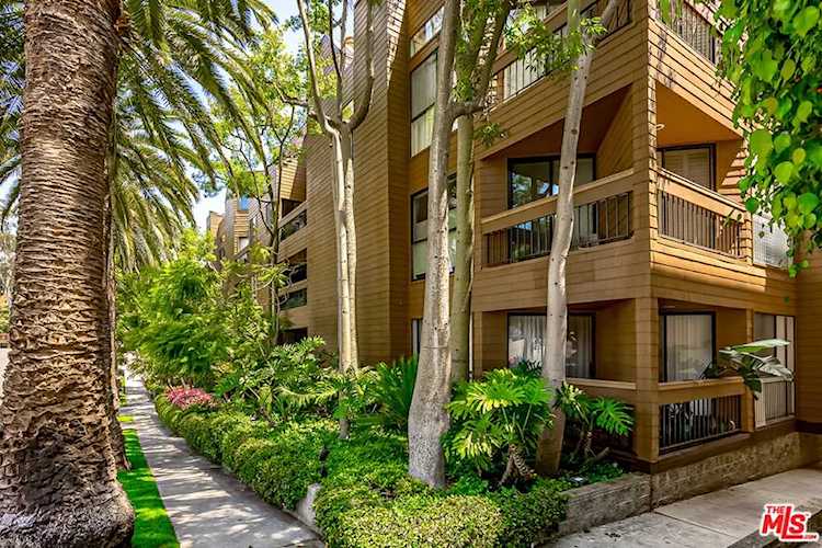 11628 Montana Avenue #304 Los Angeles, CA 90049
