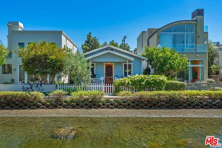 412 Howland Canal Venice, CA 90291