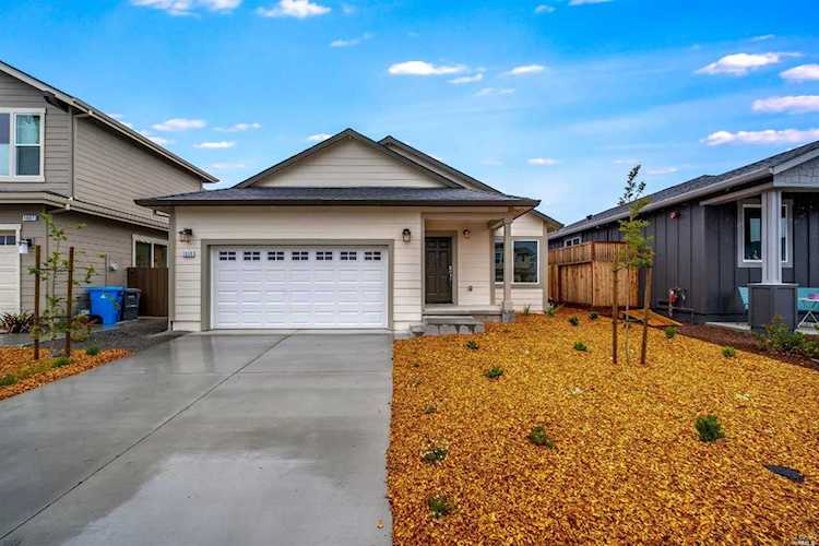 1663 Kerry Lane Santa Rosa, CA 95403