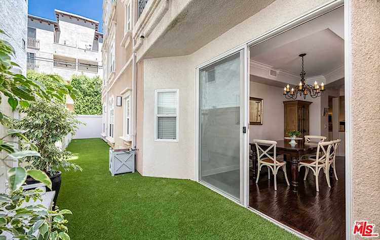 11737 Goshen Avenue #102 Los Angeles, CA 90049