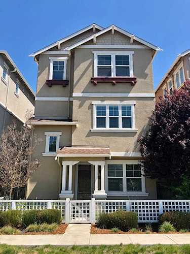 3061 Moss Landing Ter Fremont, CA 94538 | MLS ML81786508 Photo 1