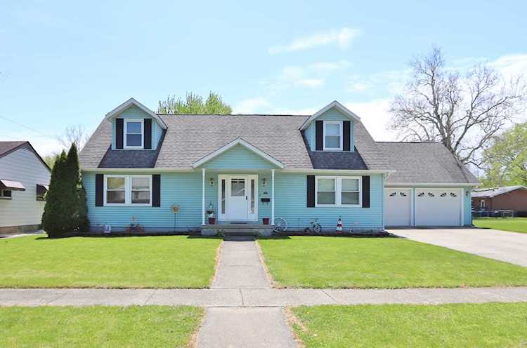 727 1st Ave Morris, IL 60450