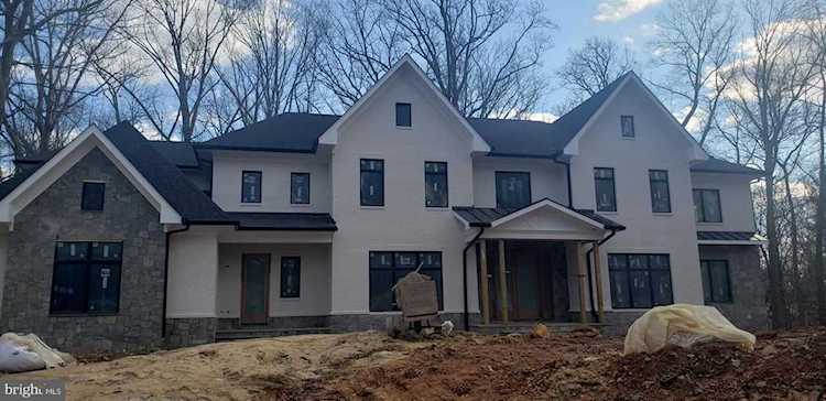 925 Saigon Rd Mclean, VA 22102