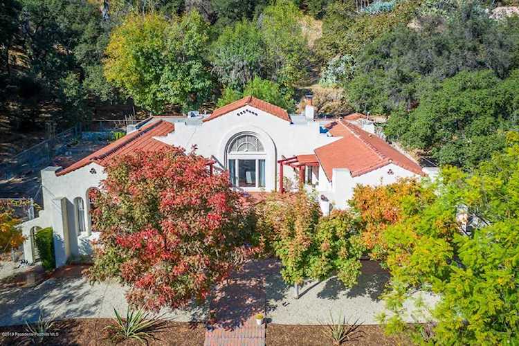 2511 Hermosita Drive Glendale, CA 91208