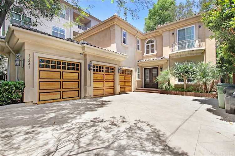 12441 Rye Street Studio City, CA 91604