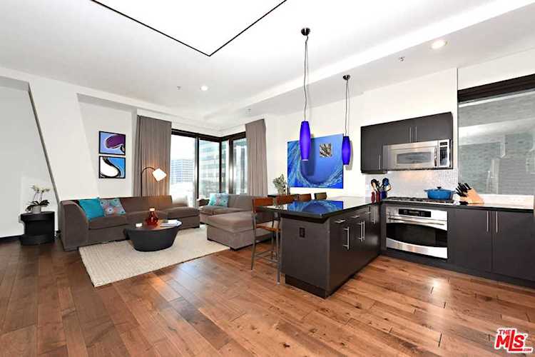 655 S Hope Street #1205 Los Angeles, CA 90017