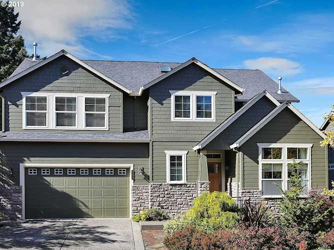8579 SW 71st Ter Portland, OR 97223
