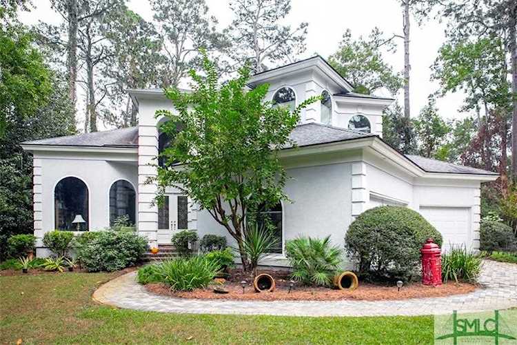 4 Woodbrook Ct Savannah, GA 31411