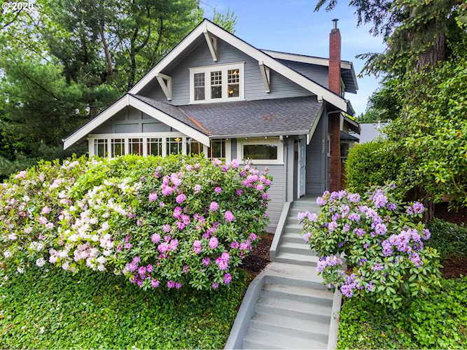 8137 SW 35th Ave Portland, OR 97219