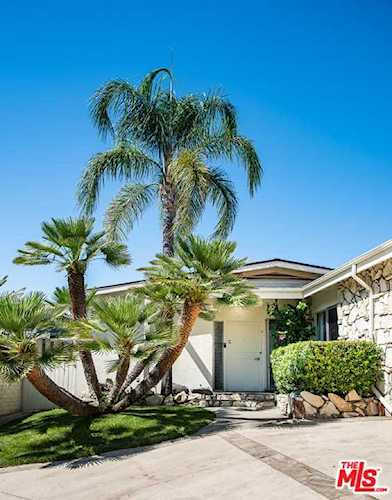 3526 Wrightwood Court Studio City, CA 91604