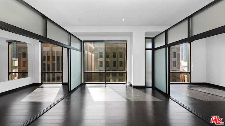 655 S Hope Street #1102 Los Angeles, CA 90017