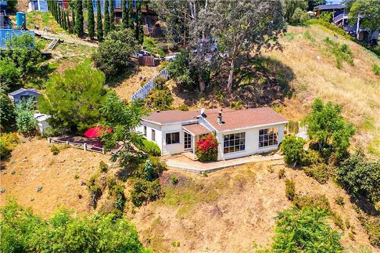 1903 Rosebud Avenue Los Angeles, CA 90039