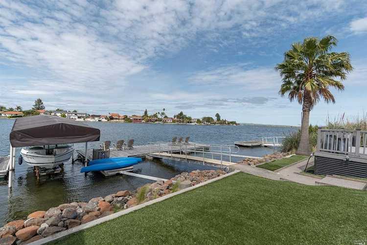 175 Del Oro Lagoon Novato, CA 94949