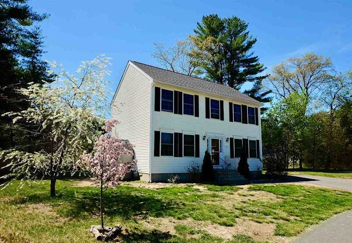 35 Amy Way Concord, NH 03303